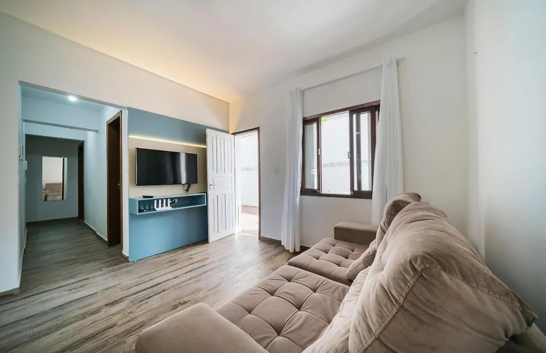 Apartamento 3 dormitórios - 50 metros da Praia de Bombinhas-1